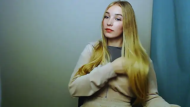 Queen ofLove online show from November 2025 11:29:01 PM