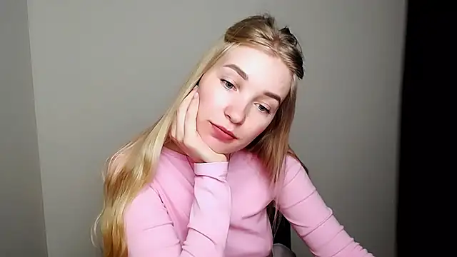 Queen ofLove online show from March 2026 09:42:01 AM