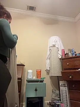 HotMessStilltheBest online show from November 2025 06:57:01 AM