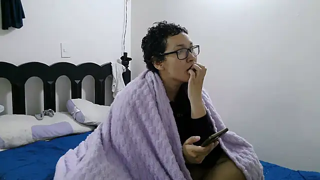 luxandracon23 online show from March 2026 01:05:02 PM