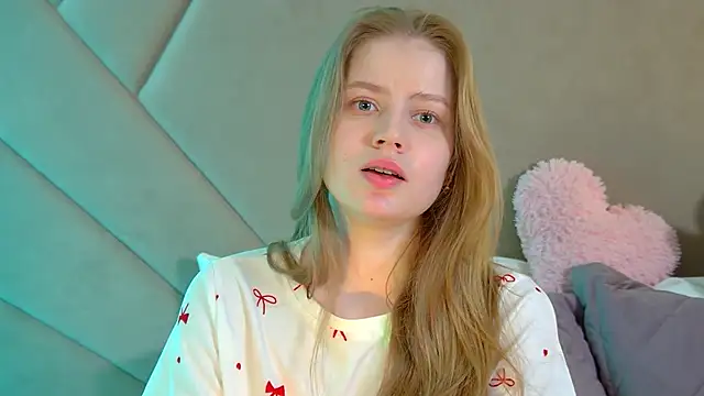 SelinSwarovski online show from March 2026 04:39:02 PM