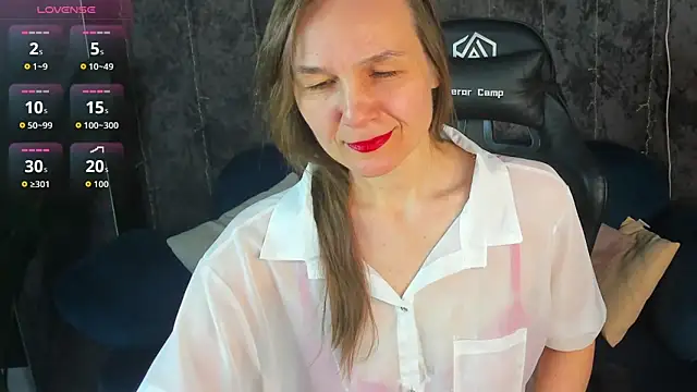 Lillian White online show from March 2026 01:05:01 AM