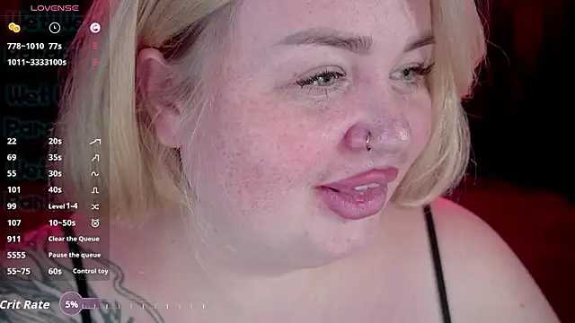 ZaraReignn online show from November 2025 02:11:01 PM