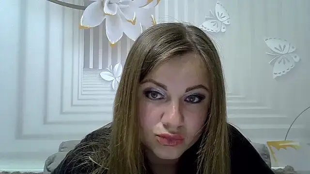 TinaFun4u online show from April 2026 07:38:02 PM