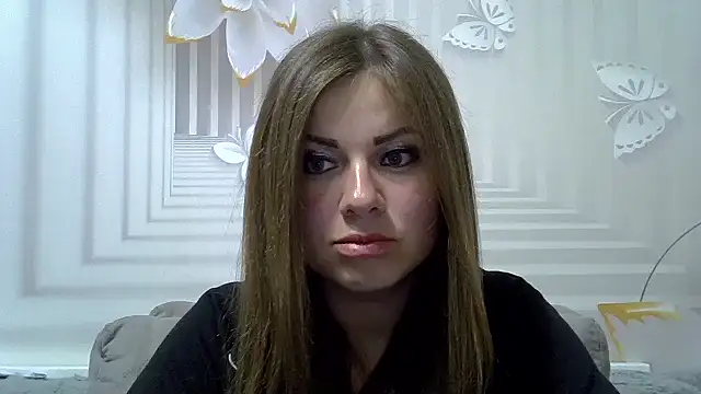 TinaFun4u online show from April 2026 08:33:02 PM