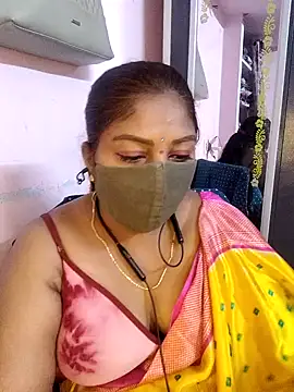 RomeoJuliet345 online show from April 2026 04:35:01 AM