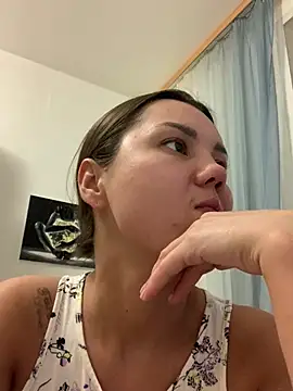 MiraMiss online show from March 2026 06:44:01 PM