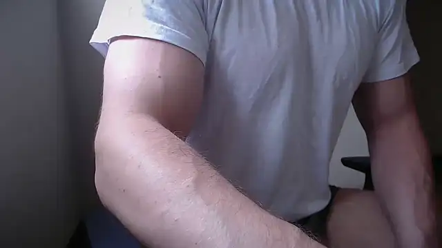 Mrbiceps23 online show from July 2026 11:42:02 AM