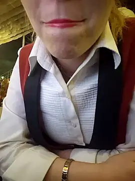 Snapshot of SUSELLAM1 chatting on December 2024 04:40:01 PM SUSELLAM1 online show from December 2024 04:40:01 PM