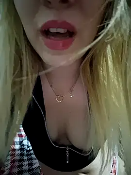 Snapshot of SUSELLAM1 chatting on December 2024 08:58:02 PM SUSELLAM1 online show from December 2024 08:58:02 PM