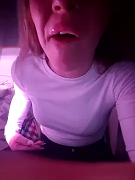 Snapshot of SUSELLAM1 chatting on February 2025 07:29:01 PM SUSELLAM1 online show from February 2025 07:29:01 PM