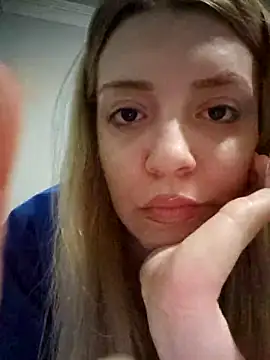 Snapshot of SUSELLAM1 chatting on February 2025 01:30:02 PM SUSELLAM1 online show from February 2025 01:30:02 PM