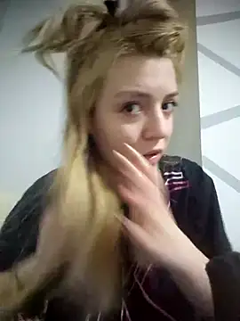 Snapshot of SUSELLAM1 chatting on February 2025 08:53:02 PM SUSELLAM1 online show from February 2025 08:53:02 PM