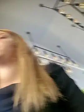 Snapshot of SUSELLAM1 chatting on March 2025 02:23:02 PM SUSELLAM1 online show from March 2025 02:23:02 PM