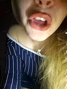 Snapshot of SUSELLAM1 chatting on February 2026 11:21:02 PM SUSELLAM1 online show from February 2026 11:21:02 PM