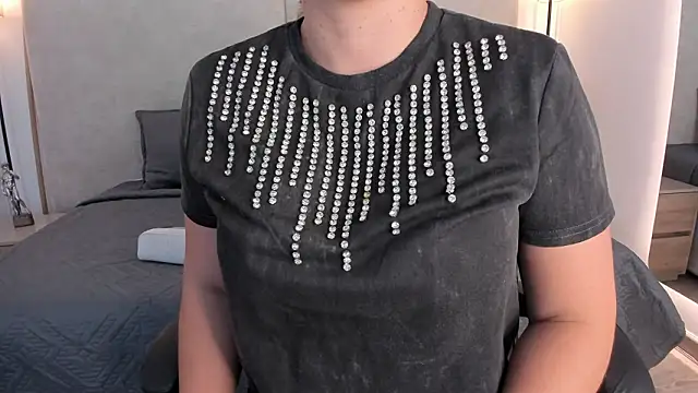 Saori newman online show from March 2026 11:37:01 AM