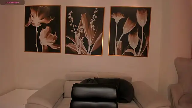 AlinaKravitz online show from February 2026 12:08:01 PM