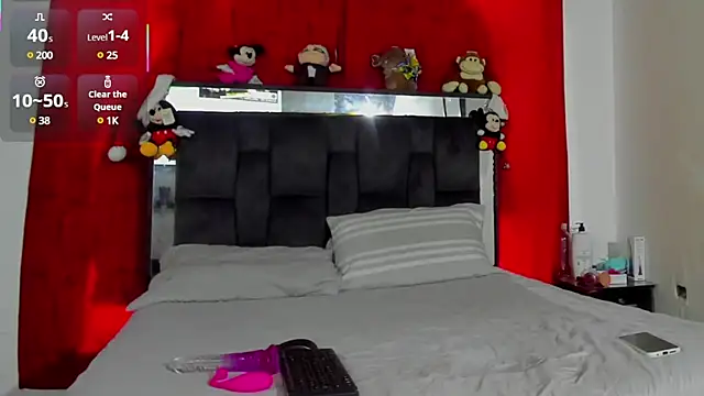 chloe vasquez710 online show from January 2025 04:44:01 PM