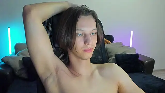 Snapshot of Ostin_meow chatting on July 2026 06:28:01 PM Ostin meow online show from July 2026 06:28:01 PM