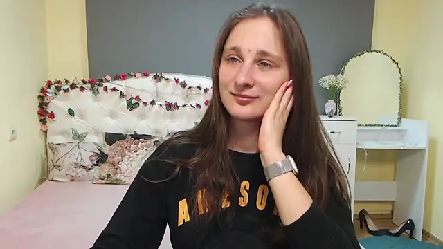 MichelLeee online show from March 2026 12:12:02 PM