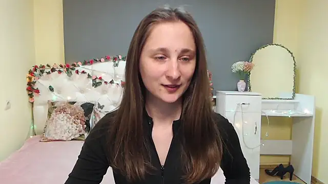 MichelLeee online show from March 2026 12:30:02 PM