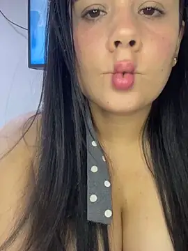 Leyna Kenet online show from February 2026 09:22:01 PM