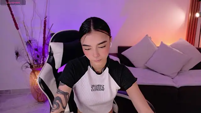 AnabelWolf online show from March 2026 03:28:02 PM