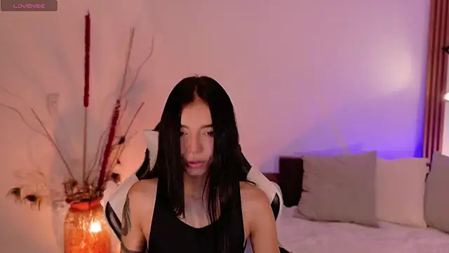 AnabelWolf online show from April 2026 03:48:02 PM