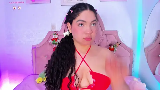 amandalee01 online show from December 2025 06:50:01 PM