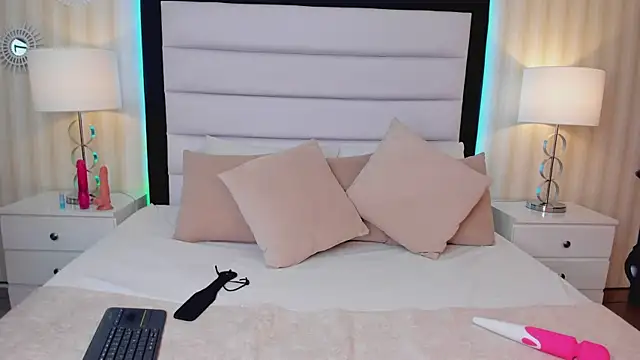 GenessisLee online show from December 2024 07:37:02 PM