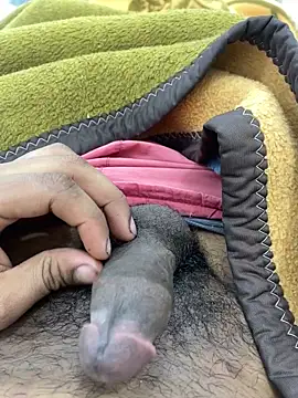 Snapshot of Lahcene chatting on March 2026 02:17:02 AM Lahcene online show from March 2026 02:17:02 AM