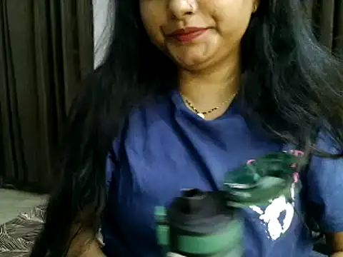 Snapshot of Hritvika chatting on February 2026 06:17:01 PM Hritvika online show from February 2026 06:17:01 PM