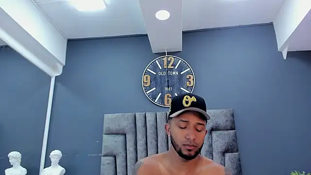 Robin Rief online show from March 2026 07:36:02 PM