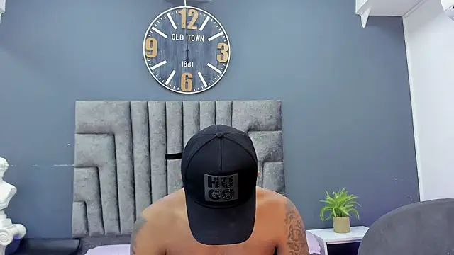 Robin Rief online show from April 2026 08:54:02 PM