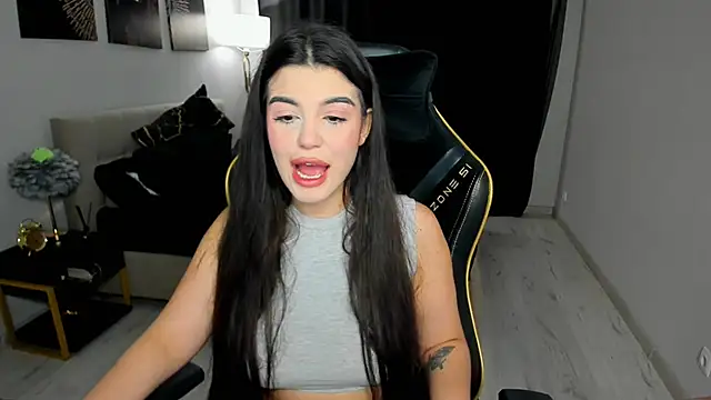 AlluringAriel online show from April 2026 07:12:02 PM