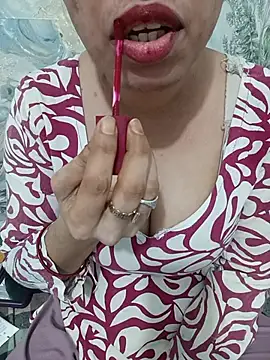 Snapshot of Haniya-143 chatting on July 2026 11:29:02 PM Haniya-143 online show from July 2026 11:29:02 PM