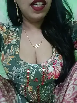 Snapshot of Haniya-143 chatting on July 2026 11:54:01 PM Haniya-143 online show from July 2026 11:54:01 PM