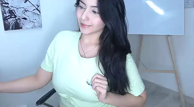 gabie cortes online show from December 2024 01:59:01 AM