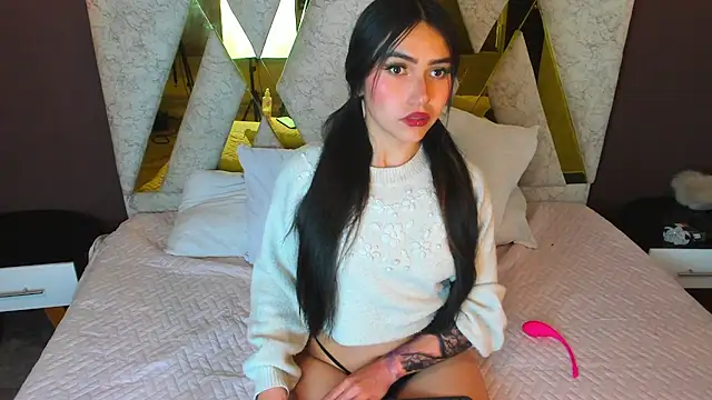 Amelia lorenz online show from January 2025 02:08:02 PM