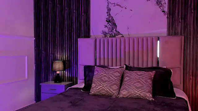 Lillyortiz online show from July 2026 12:08:02 PM