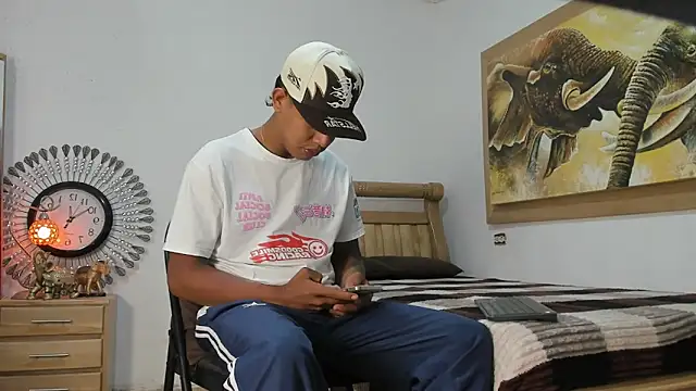 mr stiven  online show from April 2026 03:21:01 AM