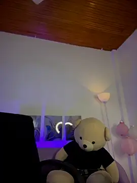 jazmin anbar online show from April 2026 01:42:02 AM