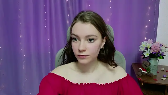 Lana  Cute  online show from April 2026 01:40:01 PM