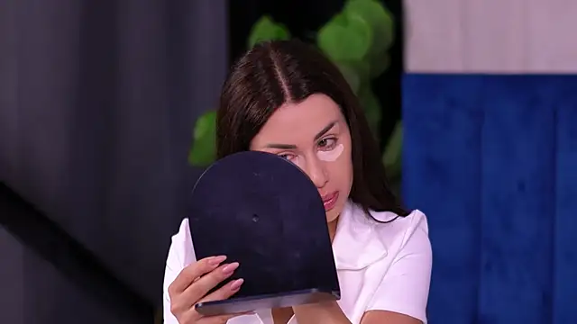 Jenna Day online show from July 2026 06:28:01 AM