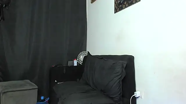 Snapshot of vincent_carusso94 chatting on July 2026 03:51:01 PM vincent carusso94 online show from July 2026 03:51:01 PM
