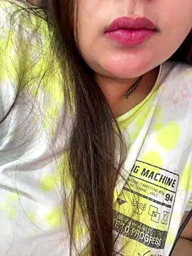 leylafleece online show from September 2025 11:54:01 AM