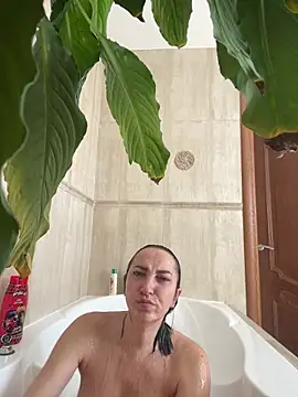 AnneHaddaway online show from April 2026 10:18:02 AM