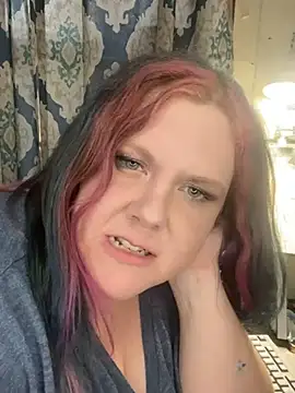 Snapshot of leenieb88 chatting on December 2024 12:33:01 AM leenieb88 online show from December 2024 12:33:01 AM