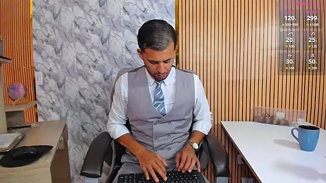 Hideintheoffice online show from April 2026 01:41:01 PM