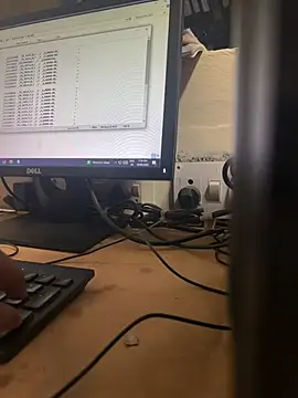 Snapshot of Hillz_king_98 chatting on February 2025 07:52:01 PM Hillz king 98 online show from February 2025 07:52:01 PM